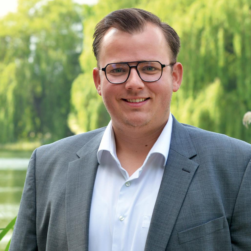 Maik Olbering  Maik Olbering